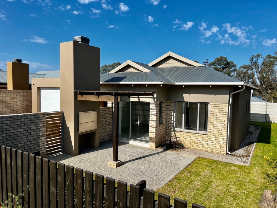3 Bedroom Property for Sale in Mooikloof Country Estate Western Cape